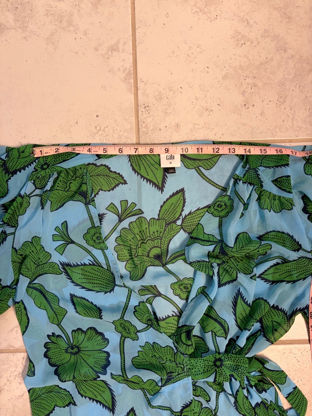 ✨CAbi | Derby Sheer Green Floral Midi Wrap Dress with Flutter Sleeves | Sz M - Picture 11 of 12